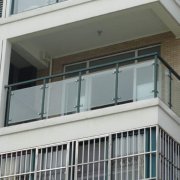 玻璃陽臺(tái)護(hù)欄裝修效果圖
